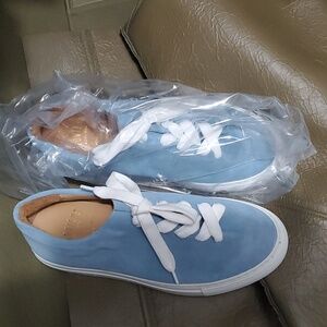 NIB $490 Soloviere Paris suede sneakers